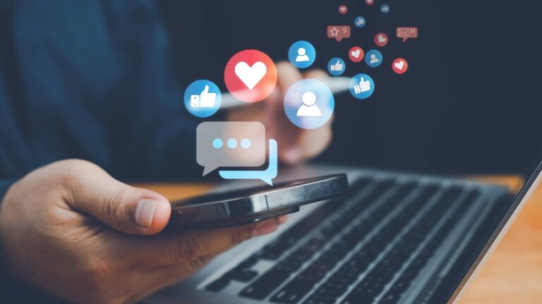 Digital icons of social media